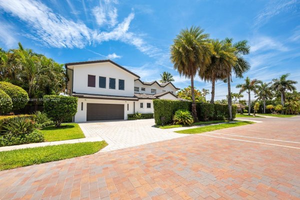 431 Layne Blvd Hallandale Beach, FL 33009 431 Layne Blvd Hallandale Beach, FL 33009