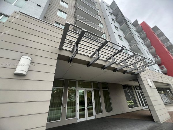 7661 NW 107th Ave #801 Doral, FL 33178