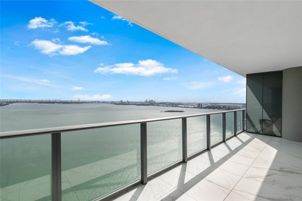 3131 NE 7th Ave #3505 Miami, FL 33137