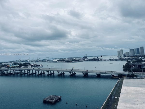 555 NE 15th St #22I Miami, FL 33132