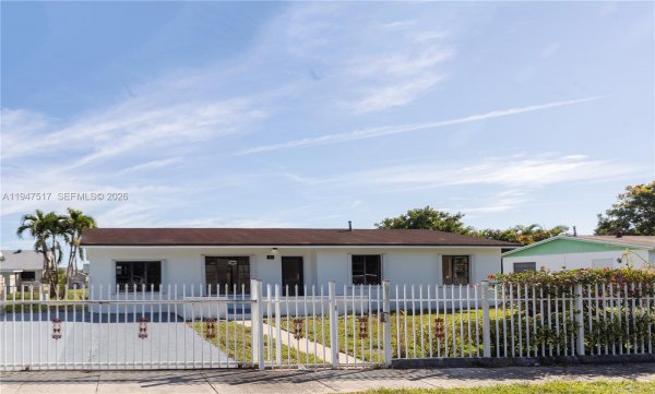 20025 NW 32nd Ct Miami Gardens, FL 33056