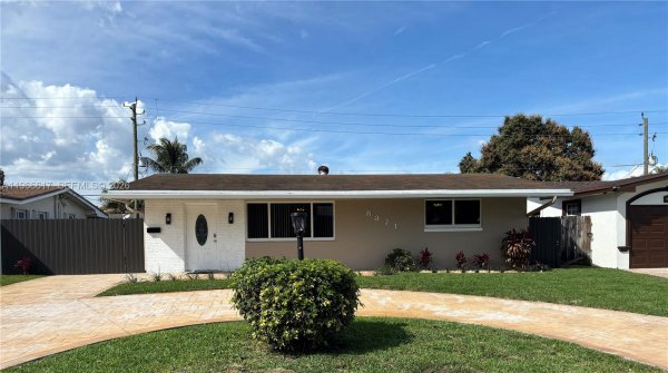 8371 NW 15th Ct Pembroke Pines, FL 33024