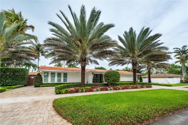 302 N Highland Dr Hollywood, FL 33021