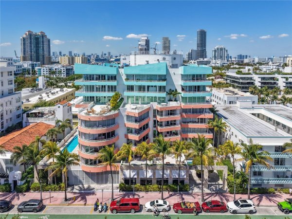 225 Collins Ave #5J Miami Beach, FL 33139
