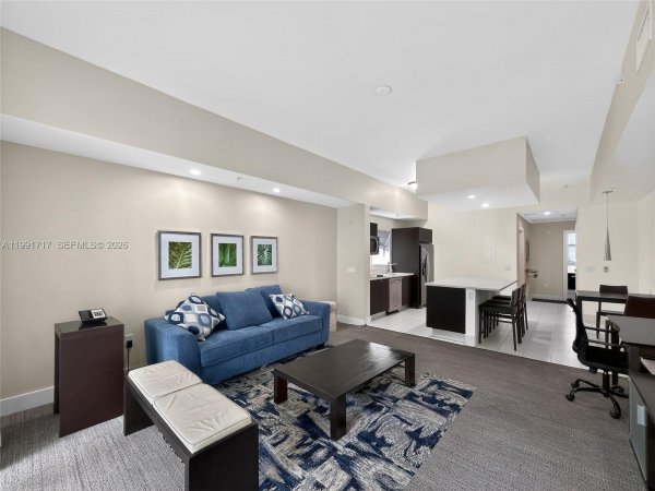 5300 NW 87th Ave #1408 Doral, FL 33178