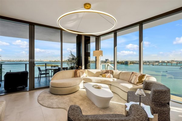 700 NE 24th St 24th St #1507 Miami, FL 33137