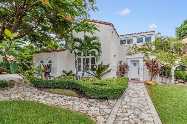 319 Mendoza Ave Miami, FL 33134