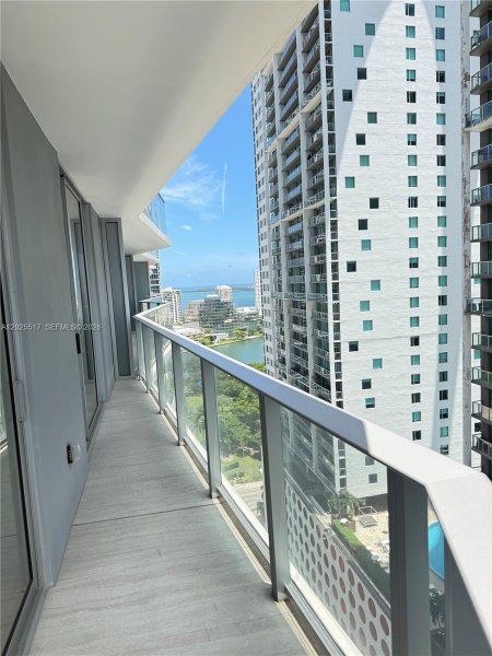 77 SE 5th #2307 Miami, FL 33131