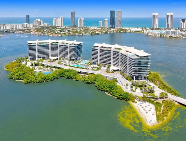 5000 Island Estates Dr #904 Aventura, FL 33160