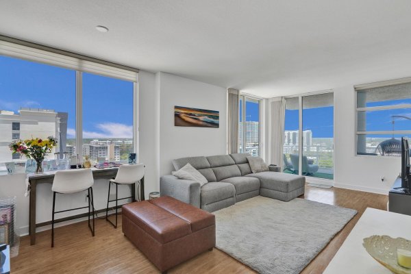 315 NE 3rd Ave #1201 Fort Lauderdale, FL 33301
