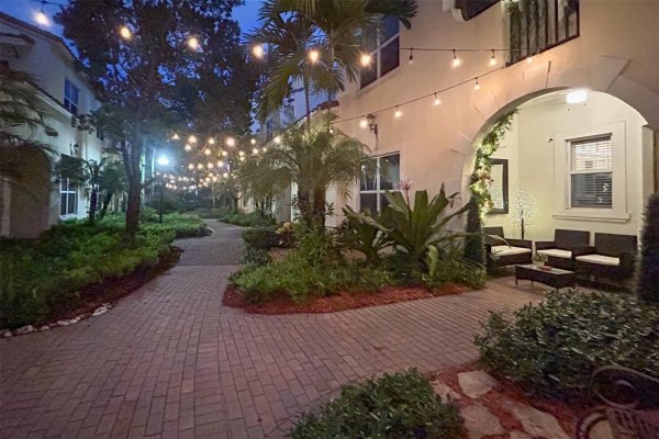 12467 NW 17th Pembroke Pines, FL 33028