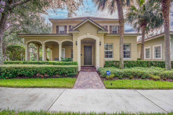 118 Foxford Jupiter, FL 33458