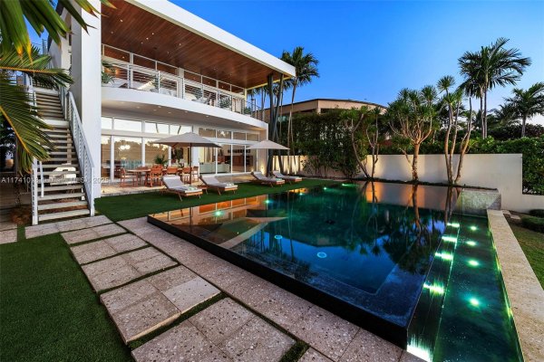 610 W Dilido Dr Miami Beach, FL 33139