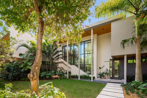 4094 Park Ave Coconut Grove, FL 33133