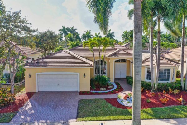 2536 Eagle Run Ct Weston, FL 33327