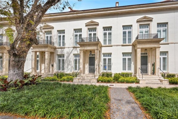 639 Almeria Ave Coral Gables, FL 33134