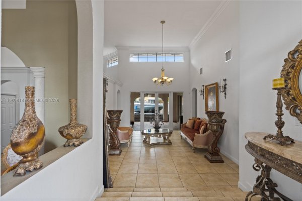 12981 SW 197th St Miami, FL 33177