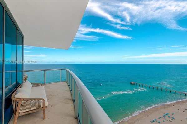 17001 Collins Ave #3101 Sunny Isles Beach, FL 33160