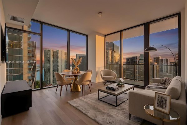 20 NE 11th 20th Ne 11th St #4504 Miami, FL 33132