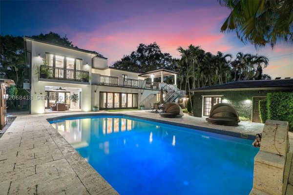 1001 NE 96th St Miami Shores, FL 33138