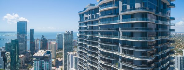 1000 Brickell Plz #3509 Miami, FL 33131