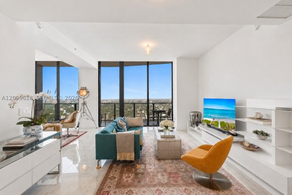 1000 Brickell #PH6106 Miami, FL 33131