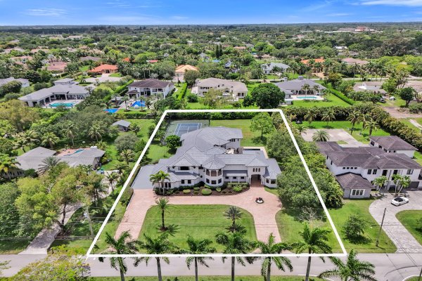 11600 NW 8th Plantation, FL 33325