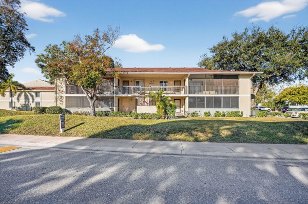 6572 Chasewood #F Jupiter, FL 33458