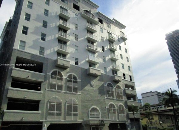 Photo inspiration: Gallery Detail: Parkview Brickell Mansion 305Mansion 305