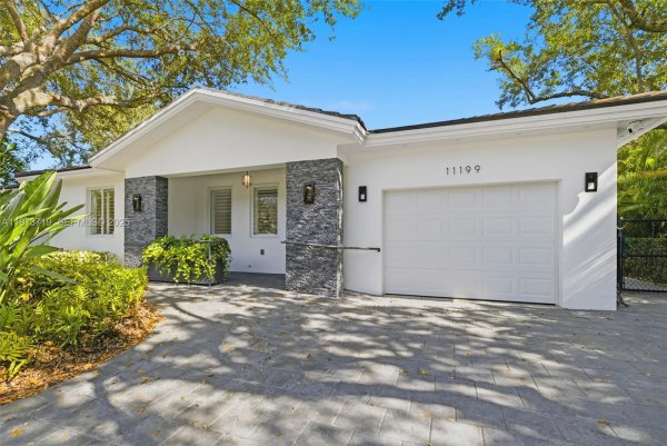 11199 SW 78th Ct Pinecrest, FL 33156