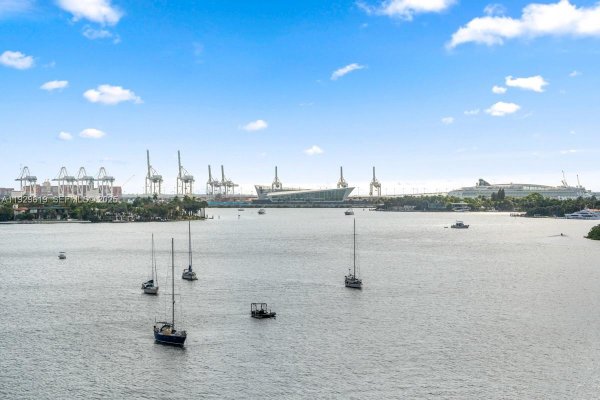 16 Island Ave #6B Miami Beach, FL 33139