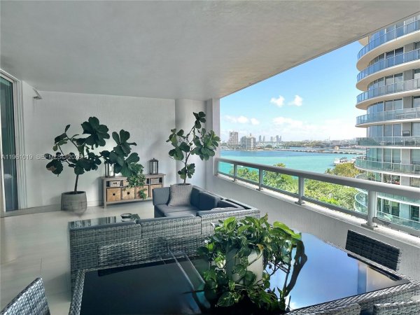 1800 N Bayshore Dr #812 Miami, FL 33132