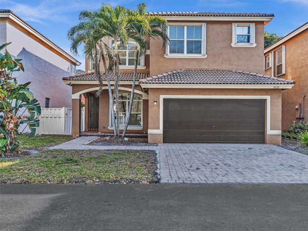 3830 SW 48th Ave Hollywood, FL 33023