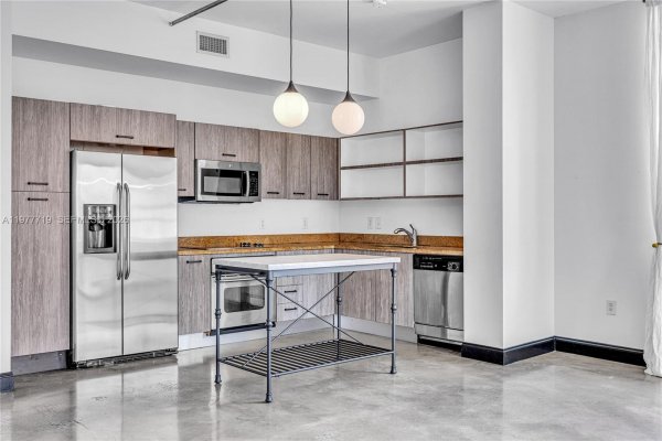 2275 Biscayne Blvd #504 Miami, FL 33137