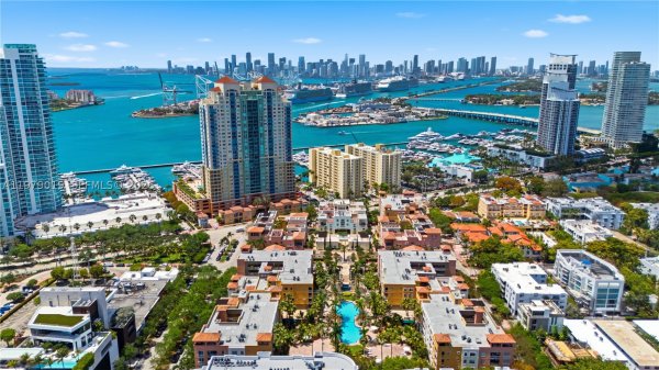120 Jefferson Ave #12022 Miami Beach, FL 33139