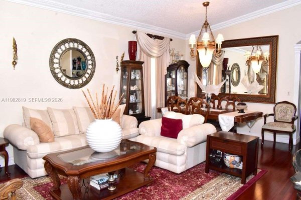 16319 SW 11th St Pembroke Pines, FL 33027