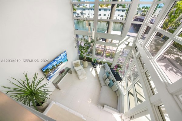 39 N Shore Dr Miami Beach, FL 33141
