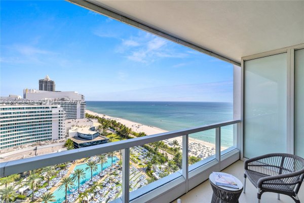 4391 Collins Ave #1706 Miami Beach, FL 33140