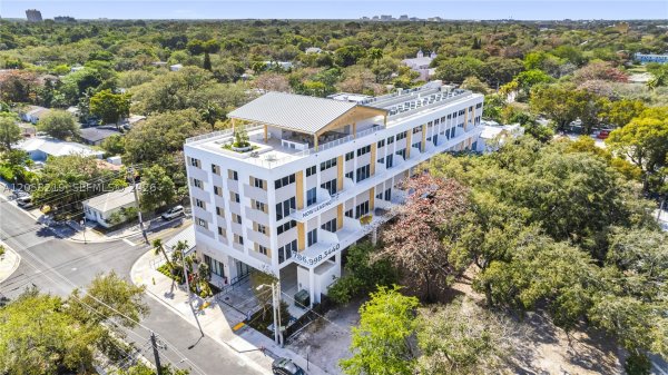 3335 Thomas Ave #103 Miami, FL 33133