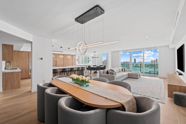 3301 NE 183rd #2906 Aventura, FL 33160