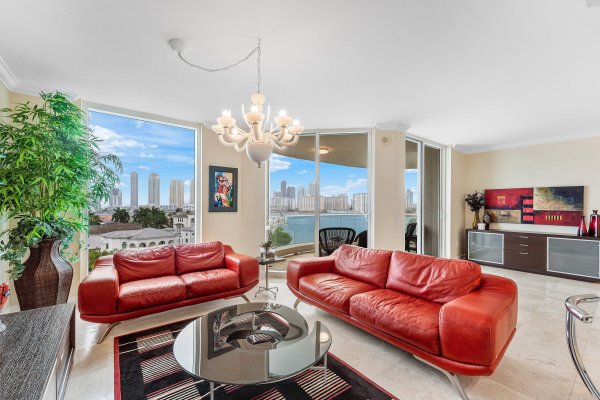 6000 Island #604 Aventura, FL 33160