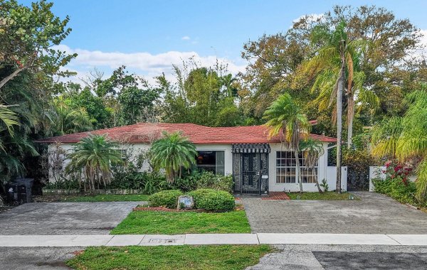 1317 SE 2nd Fort Lauderdale, FL 33316