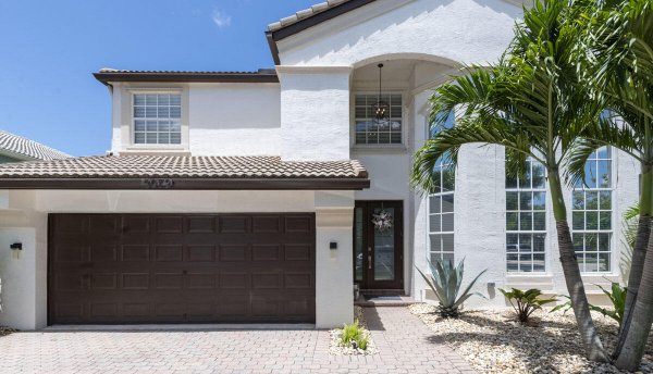 9079 Alexandra Cir Wellington, FL 33414