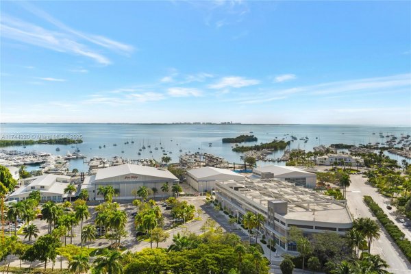 2669 S Bayshore Dr #1403N Coconut Grove, FL 33133