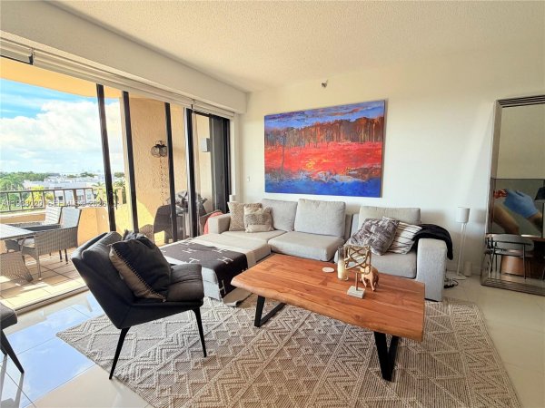 201 Crandon Blvd #604 Key Biscayne, FL 33149