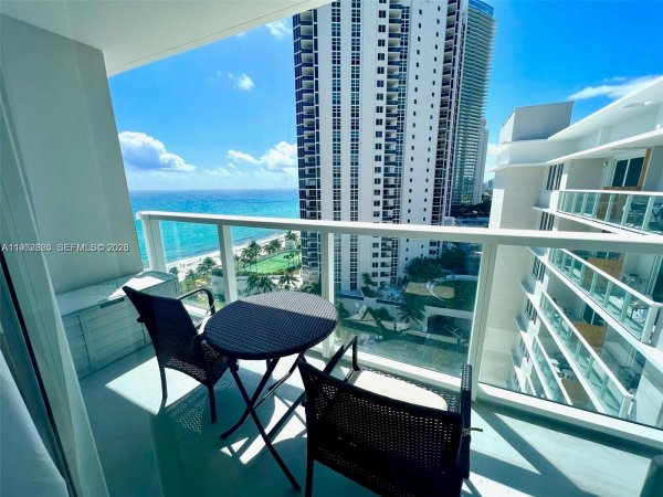 19201 Collins Ave #1102 Sunny Isles Beach, FL 33160