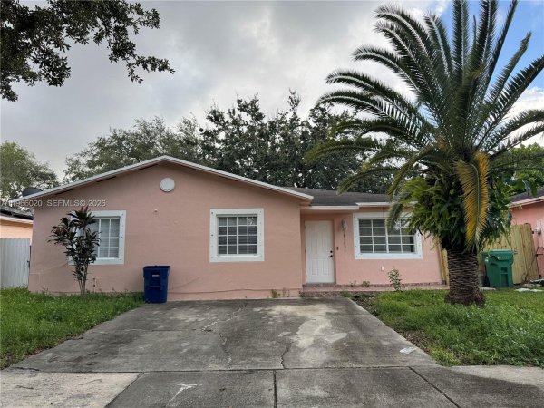 20138 NW 38th Pl Miami Gardens, FL 33055