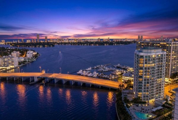 1881 79th St Cswy #1404 North Bay Village, FL 33141