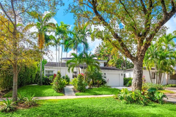14 San Sebastian Ave Coral Gables, FL 33134