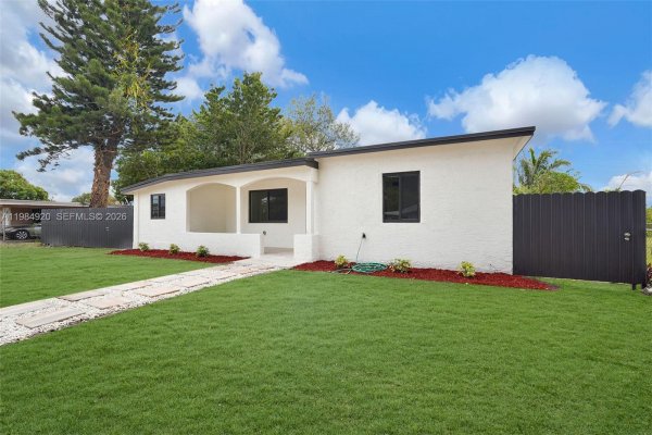 1830 NW 135th St Miami, FL 33167